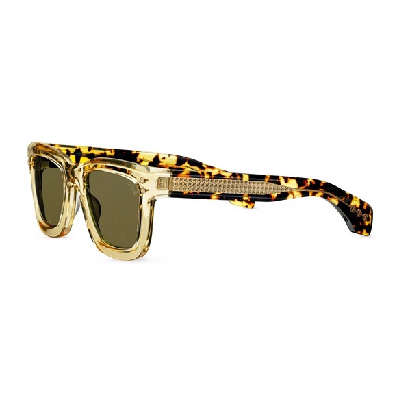 Stylish Tortoiseshell Sunglasses